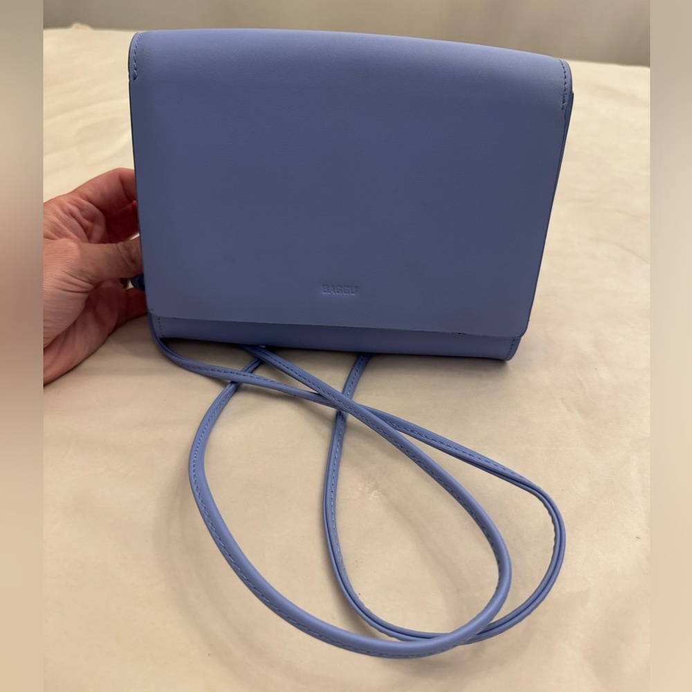 EUC! BAGGU Leather Compact Purse - Picture 14 of 16